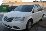 2012 Chrysler town and country, Loaded, 7 pass